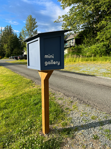 Mini art gallery outside home